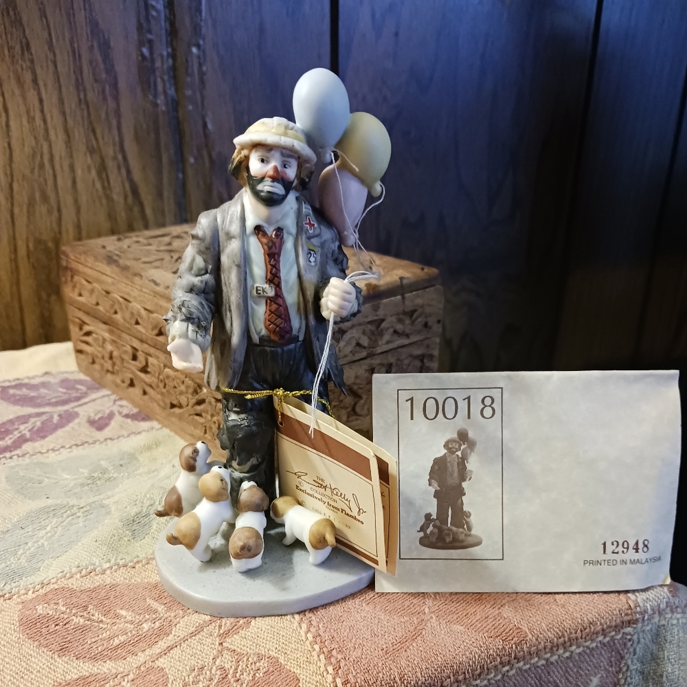Charming Clown Figurine with Balloons